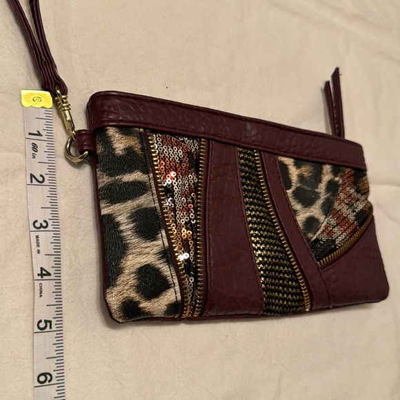 Gorgeous Clutch Wristlet faux leather with cheetah print, Unbranded - Picture 7 of 8